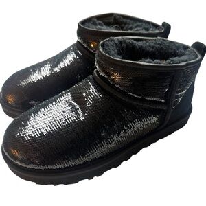 UGG Women's Classic Ultra Mini Sequin Ankle Boots Black, NEW Size 7